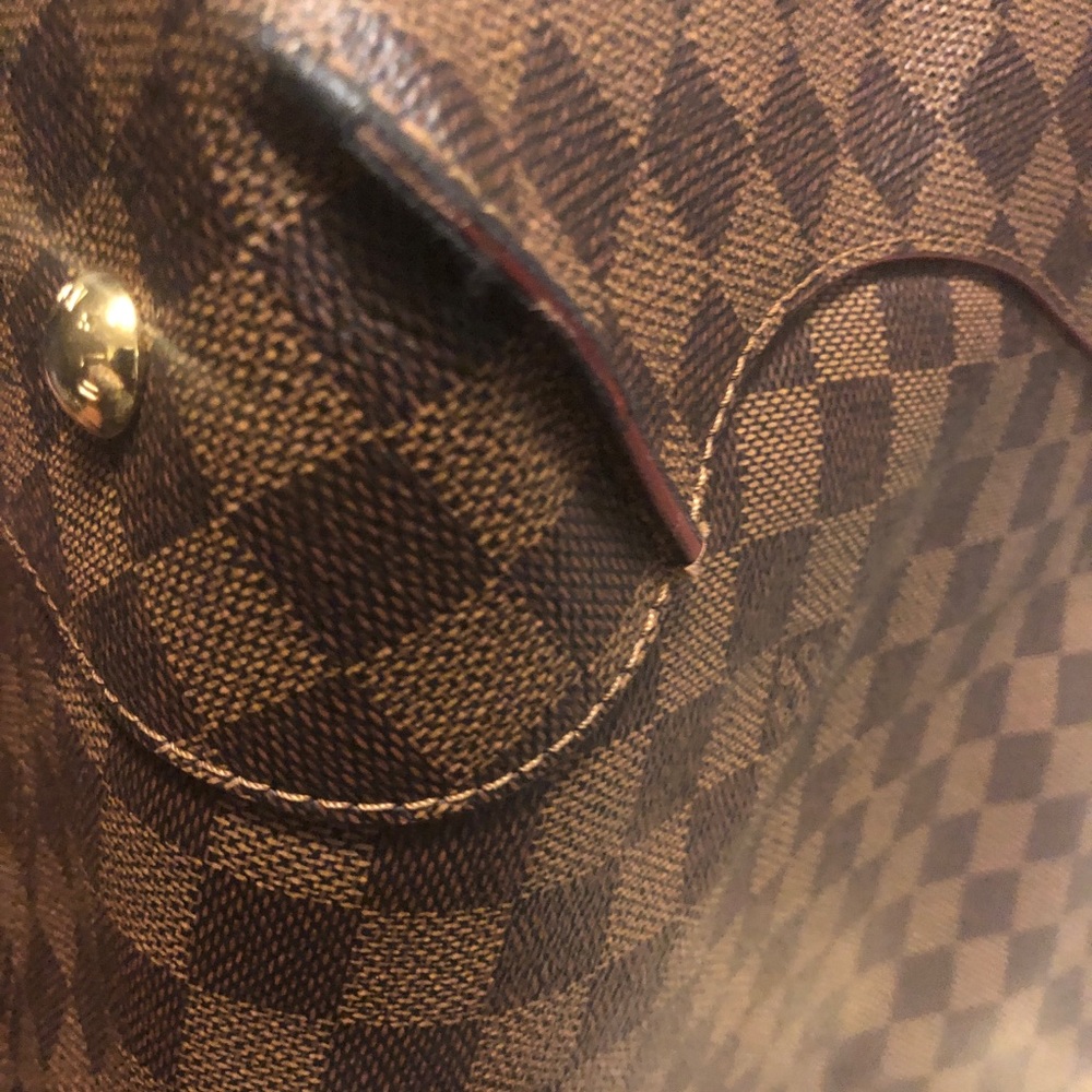 LOUIS VUITTON Damier Ebene Caissa Hobo Cerise Red - Picture 6 of 8